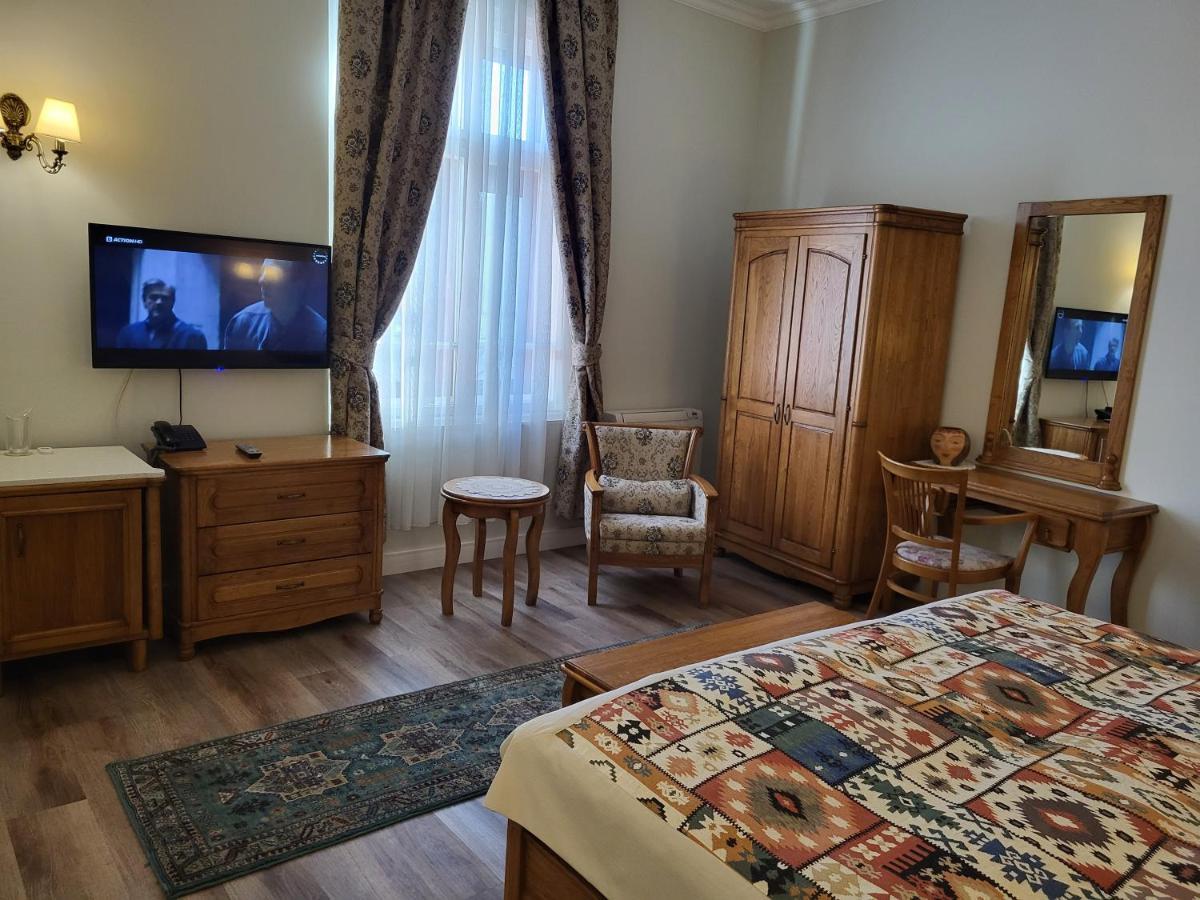 Hotel Odeon Plovdiv Esterno foto